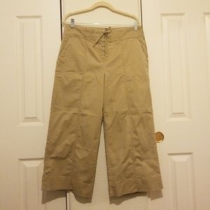 NWT Gap wide leg crop pant. Size 12p. Tan